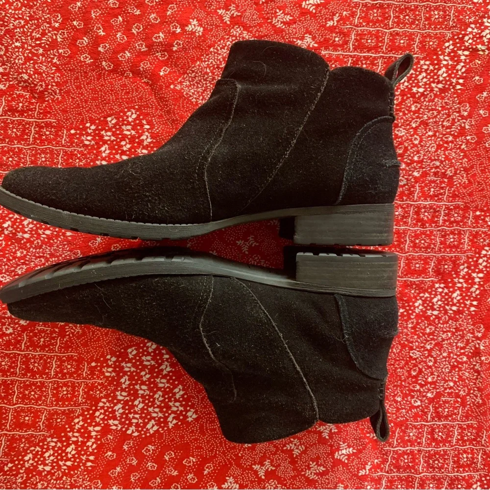 UGG Aureo II women's ankle boots Black Suede with Zipper Size 10